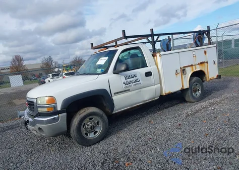 2004 GMC Sierra C2500 Heavy Duty z USA, uszkodzony, nr VIN 1GDHC24U14E147290